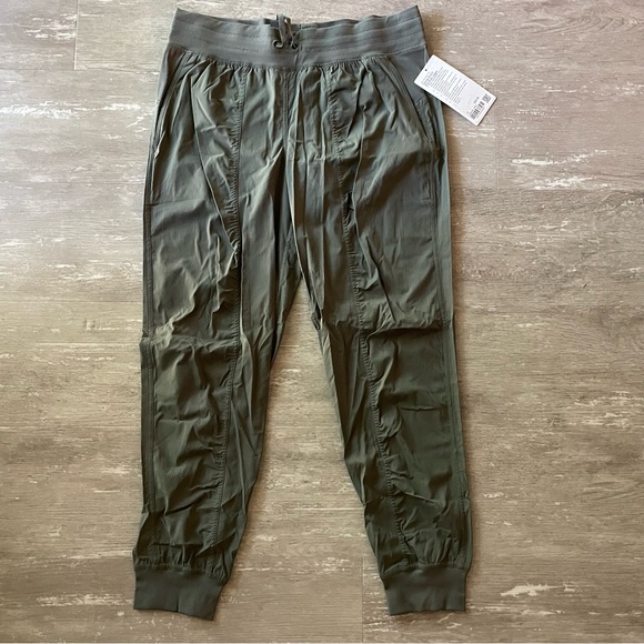 Lululemon Dance Studio MR Jogger Full Length in Army Green - Picture 2 of 8